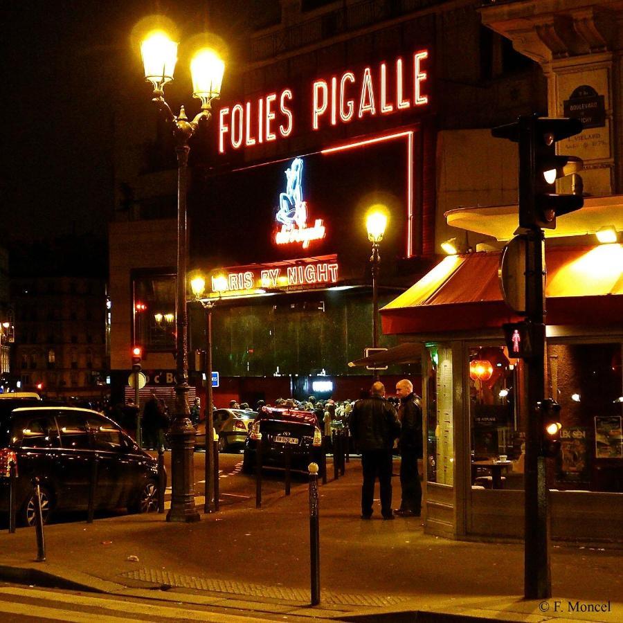 Métro Pigalle,Garçonnière 25 m2, 3 per, cabarets théâtres,restaurants,tout confort Paris Extérieur photo