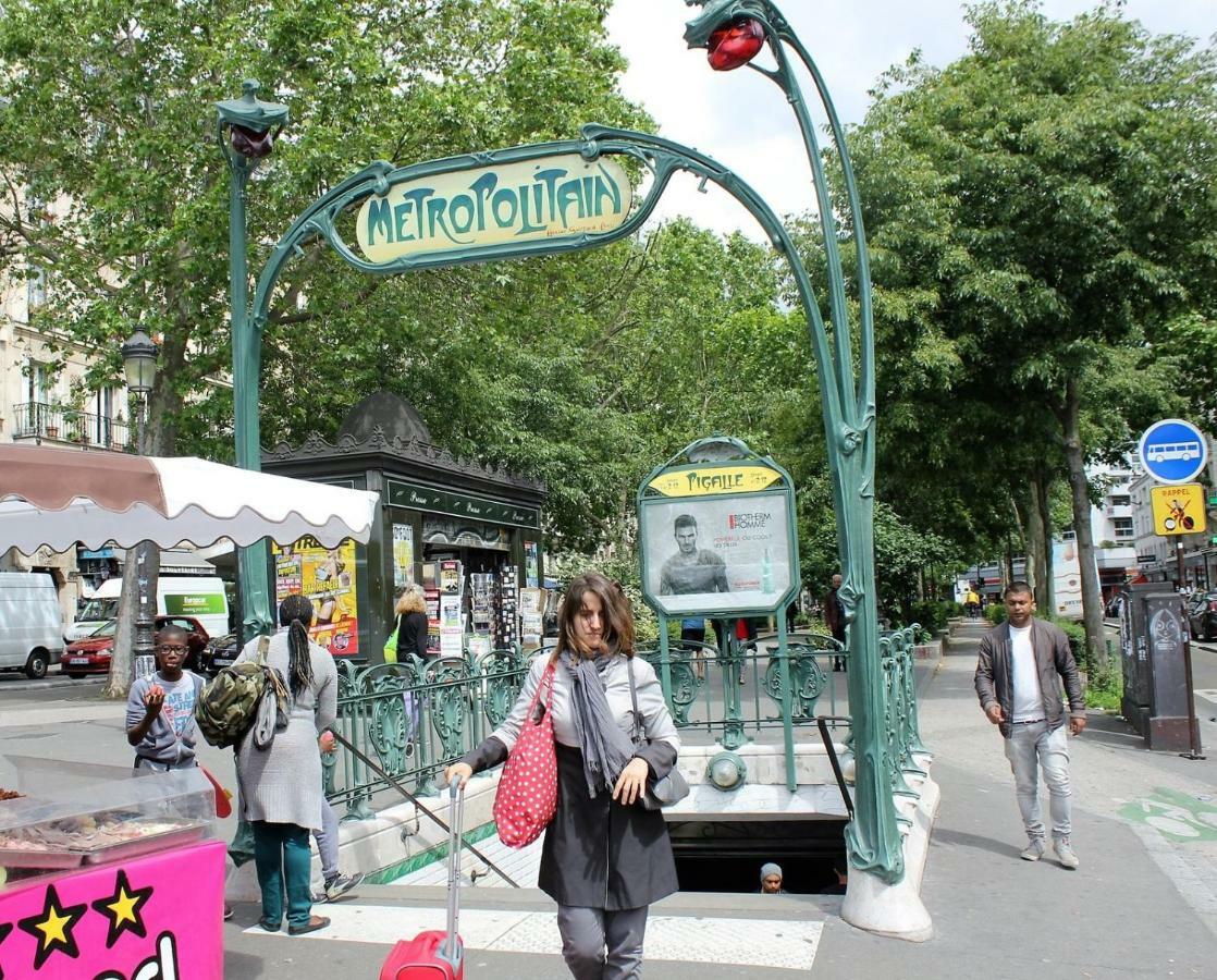 Métro Pigalle,Garçonnière 25 m2, 3 per, cabarets théâtres,restaurants,tout confort Paris Extérieur photo